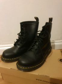 dm boots size 5